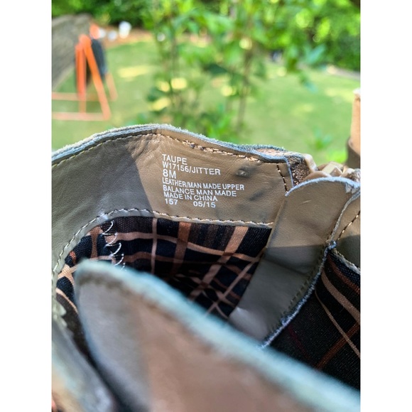 White Mountain boots, size 8M - Picture 5 of 7